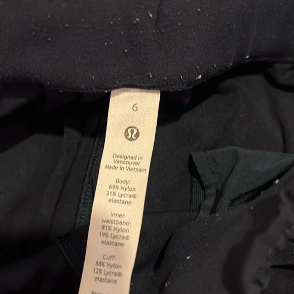 Lulu lemon joggers - Picture 2 of 4